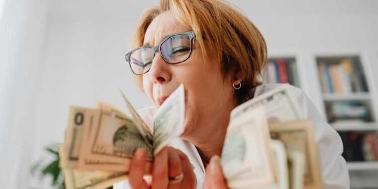 Featured image for: Automate Your Finances: Setting Up Automatic Transfers and Direct Deposit Splits (A practical tutorial on automation. Step-by-step instructions for setting up recurring bank transfers and splitting your direct deposit. Discuss timing (payday), amounts, and how to adjust them as your income changes.)